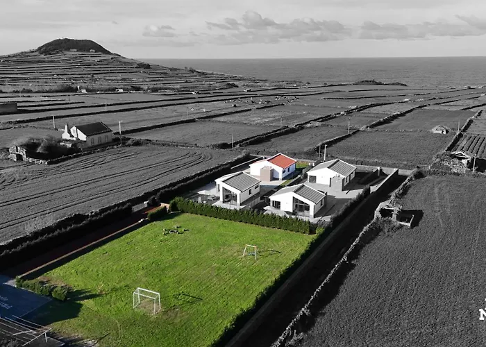 Photography House By Pontanegraazores Tatil Evi Altares