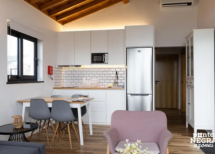 Tatil Evi Photography House By Pontanegraazores Altares