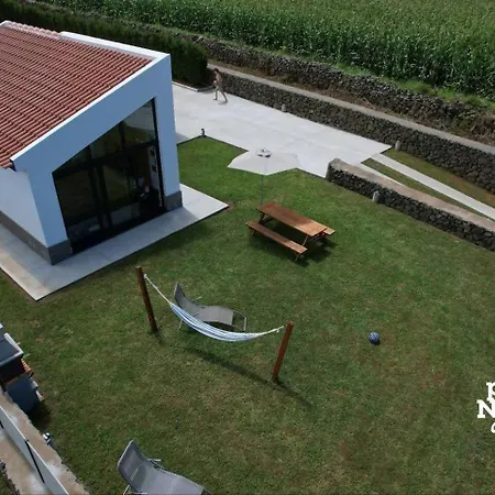 Photography House By Pontanegraazores Altares