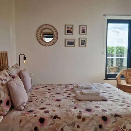 Photography House By Pontanegraazores