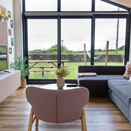 בית נופש Photography House By Pontanegraazores *