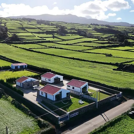 Photography House By Pontanegraazores 別荘