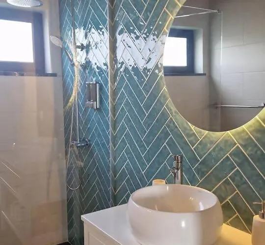 Photography House By Pontanegraazores *